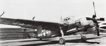 Грумман XTB3F-1 с турбореактивным двигателем J-30 в хвостовой части фюзеляжа (позднее самолет летал с двигателем J-36)