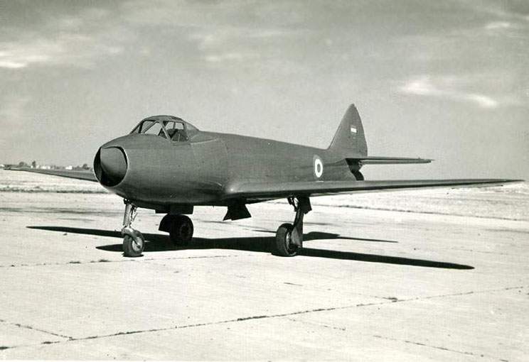 Первый реактивный самолет, спроектированный в Латинской Америке, - I.Ae. 27 «Пульки» с турбореактивым двигателем «Дервент»