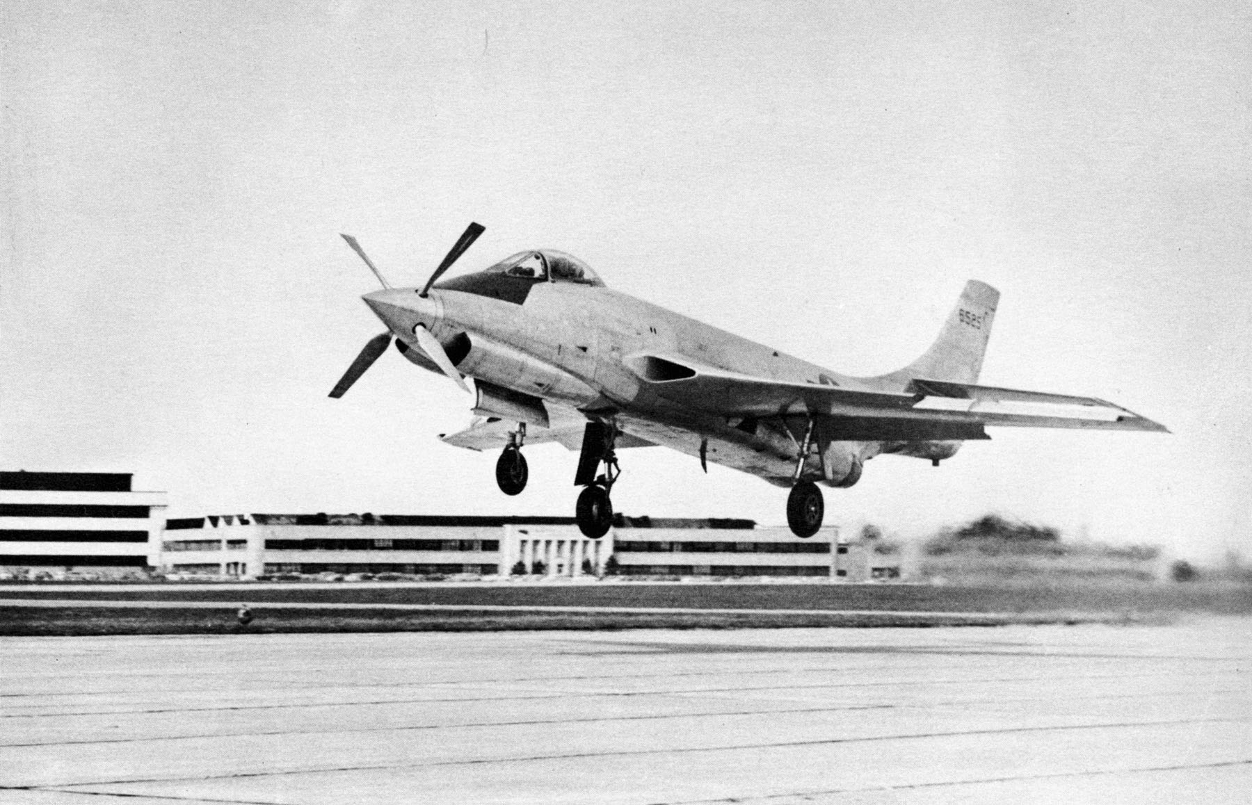 Истребитель XF-88B после модификации